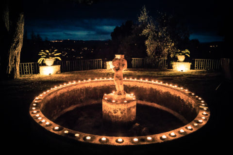 fontaine bougie nuit ange lumiere ambiance